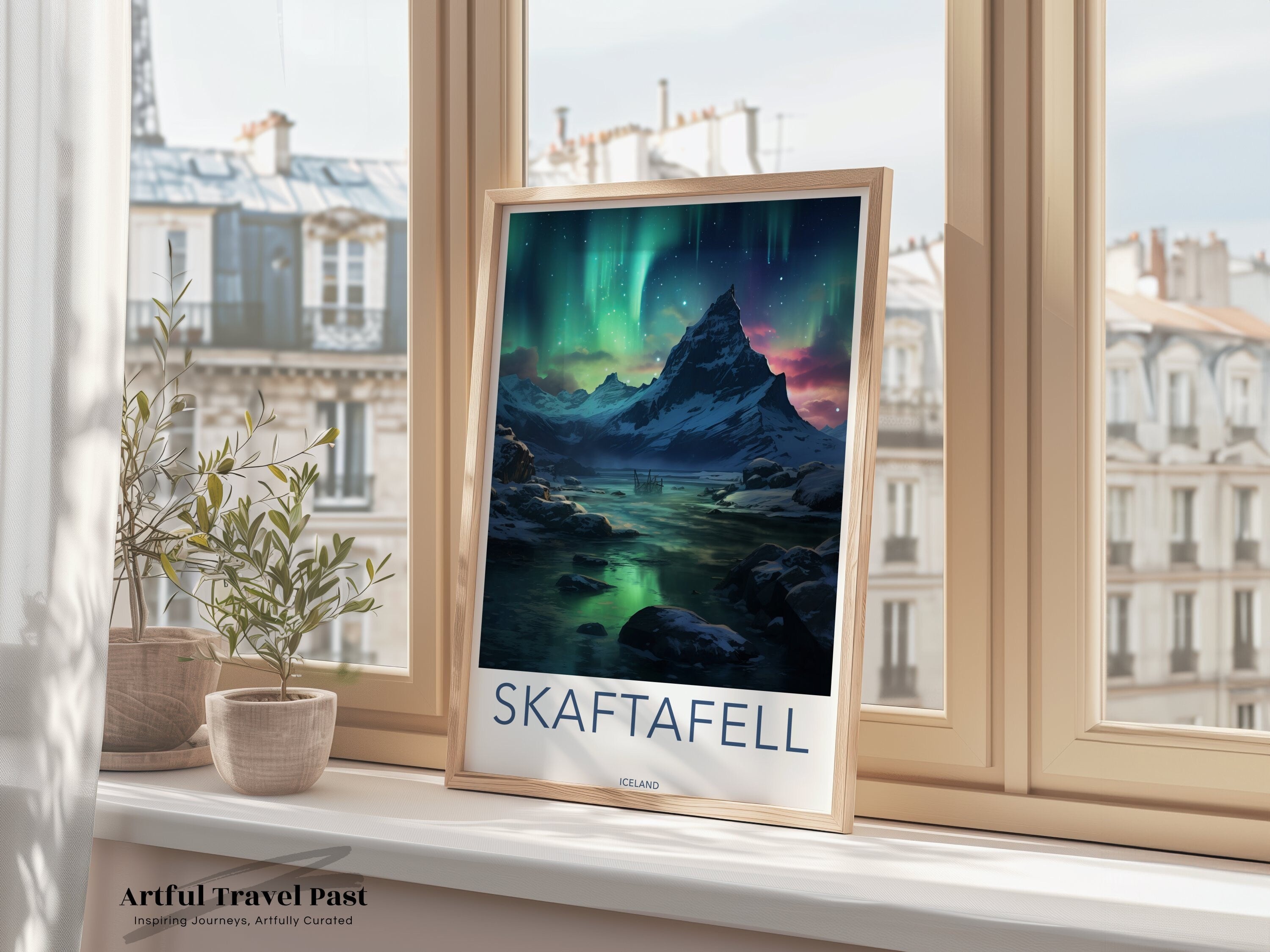 Majestic Skaftafell Wall Art, Beautiful Icelandic Landscape, Stunning Northern Lights Print, Nature Photography Decor, Home or Office Art